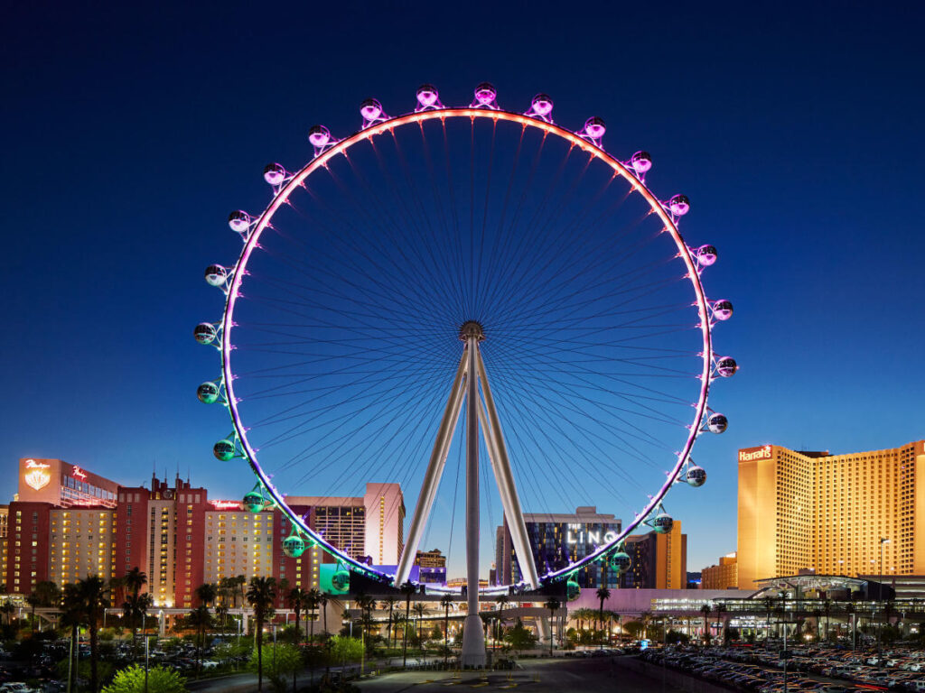 the high roller link at vegas during the night