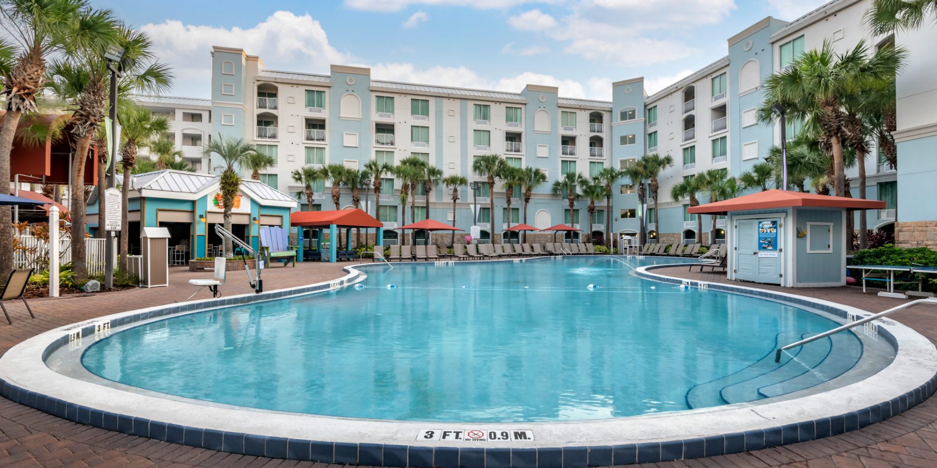 exterior view of holiday inn lake buena vista with pool